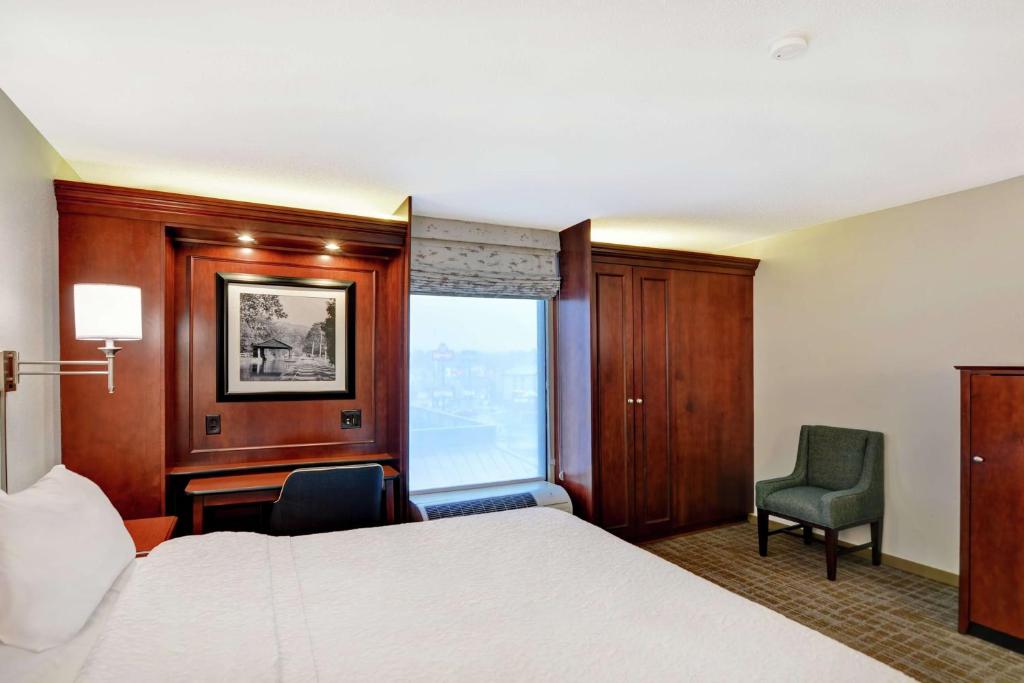 Hampton Inn Beckley - Quarto King Deluxe - Não Fumador