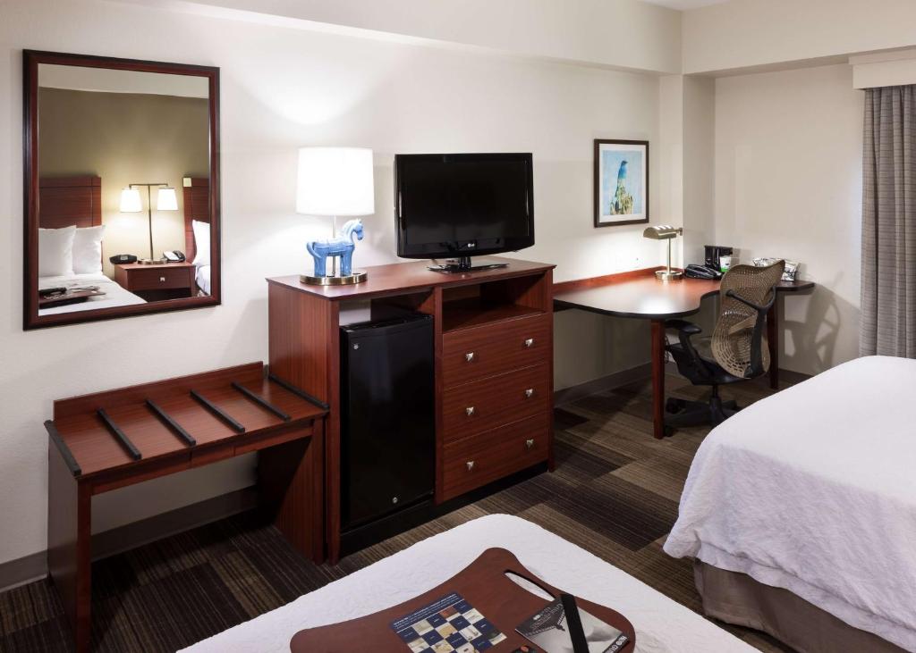 Hampton Inn & Suites Boise-Downtown photo