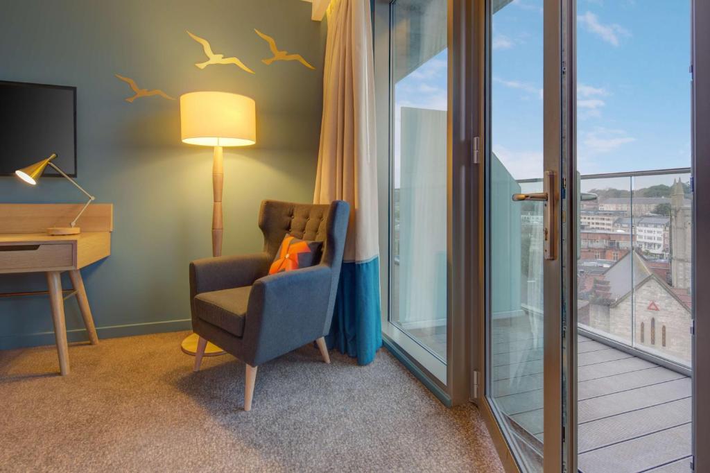 
King Guest Room with Balcony
