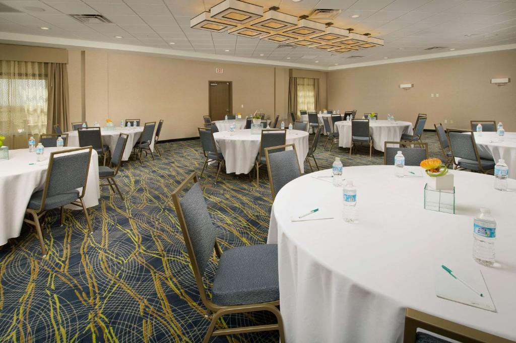 Restaurace v ubytování Homewood Suites by Hilton Midland