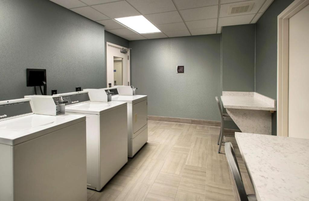 Fotografie z fotogalerie ubytování Homewood Suites by Hilton Newburgh-Stewart Airport v destinaci New Windsor