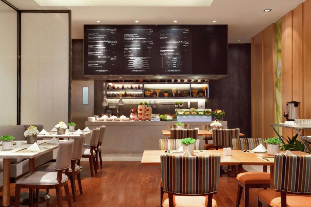 Nápoje v ubytování Hilton Garden Inn Shenzhen Bao'an