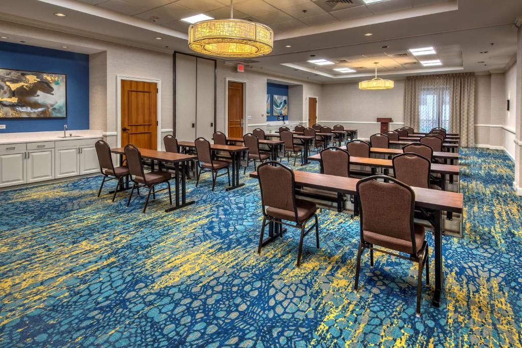 Hampton Inn & Suites Austin - Downtown photo