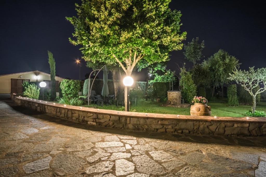 Vonkajšia záhrada v ubytovaní B&B Maesta' Di Cudino