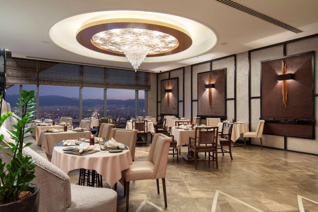 Posezení v ubytování Hilton Bursa Convention Center & Spa