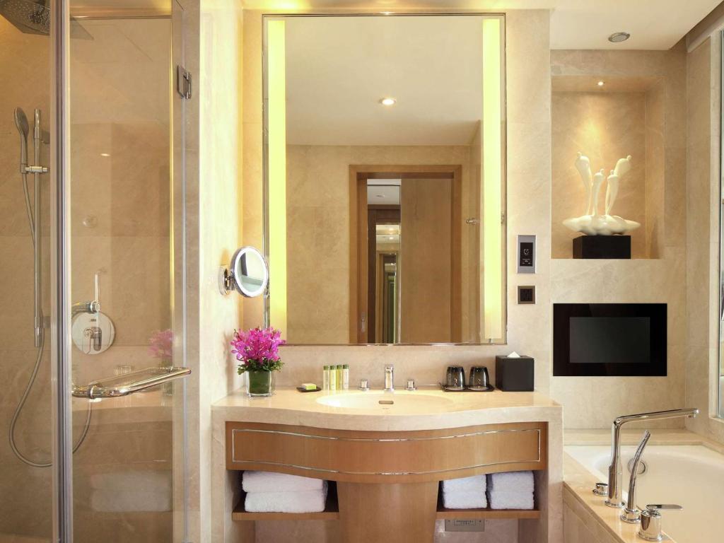 Koupelna v ubytování DoubleTree by Hilton Guangzhou - Near Beijing Road Pedestrian Street