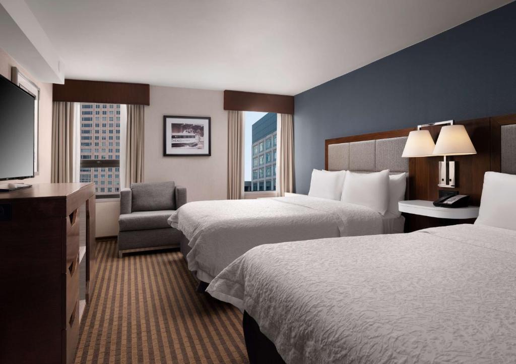 Hampton Inn Chicago Downtown/Magnificent Mile - Queen Room With Two Queen Beds