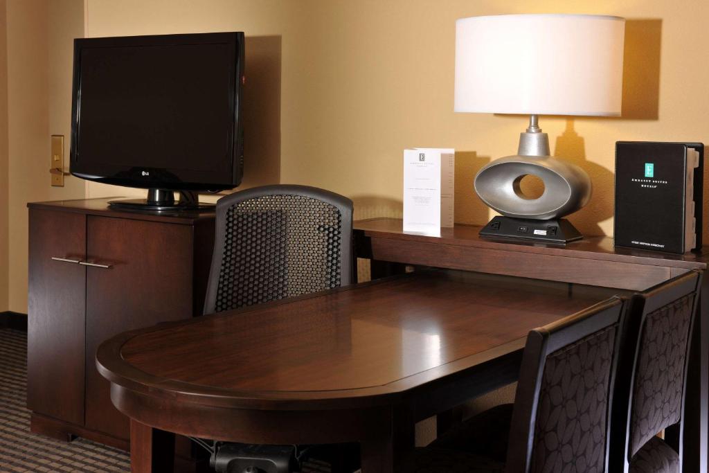 Embassy Suites Des Moines Downtown - Suite D'angle Avec Deux Lits Doubles - Non-fumeur
