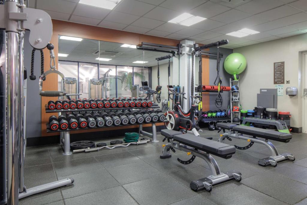 Fitness centrum a/nebo fitness zařízení v ubytování Hilton East Midlands Airport