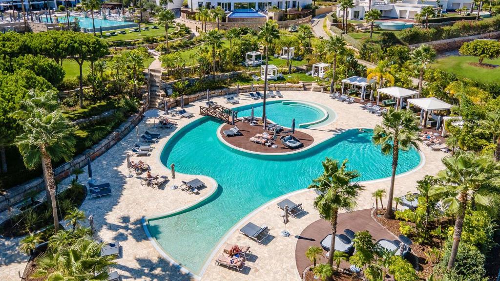 A piscina localizada em Conrad Algarve ou nos arredores