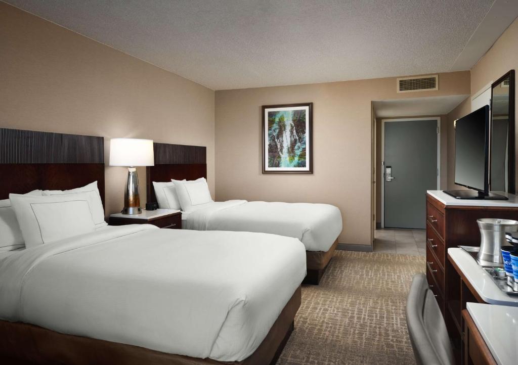 Hilton Fort Collins - 双人间 - 带两张双人床