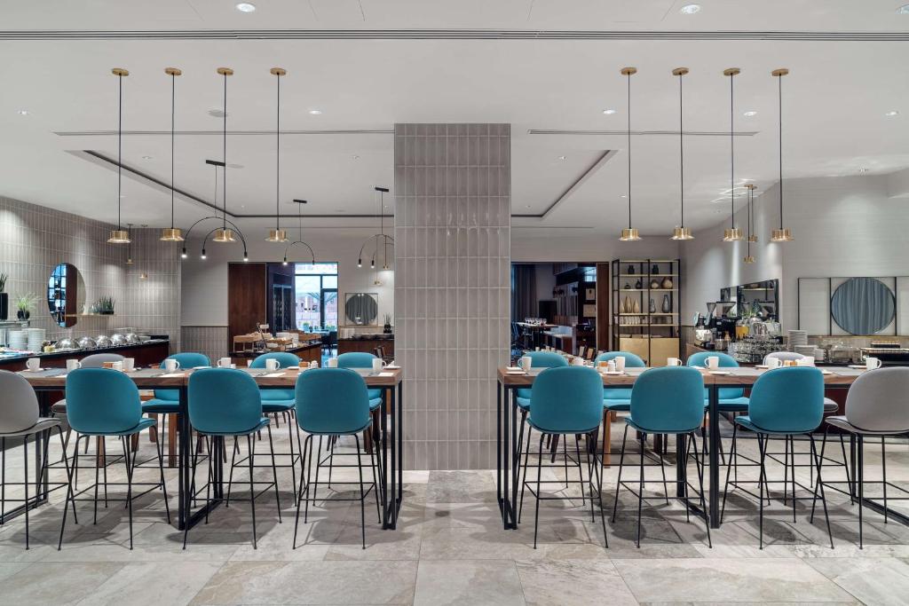 Restaurant ou autre lieu de restauration dans l'établissement Hilton Gdansk