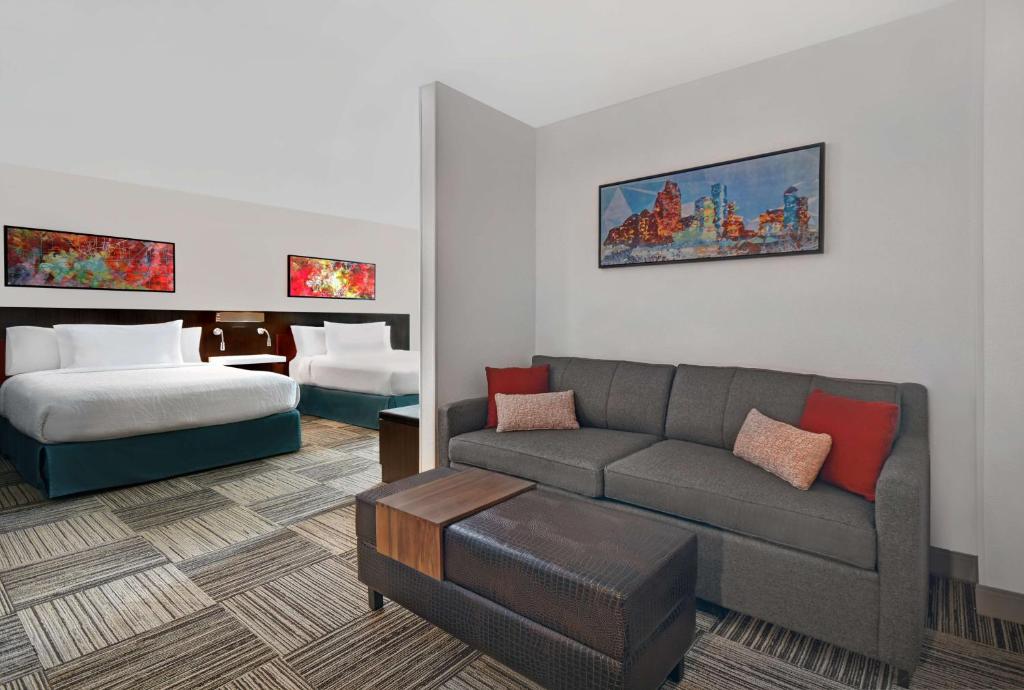 Hilton Garden Inn Houston/Galleria Area photo