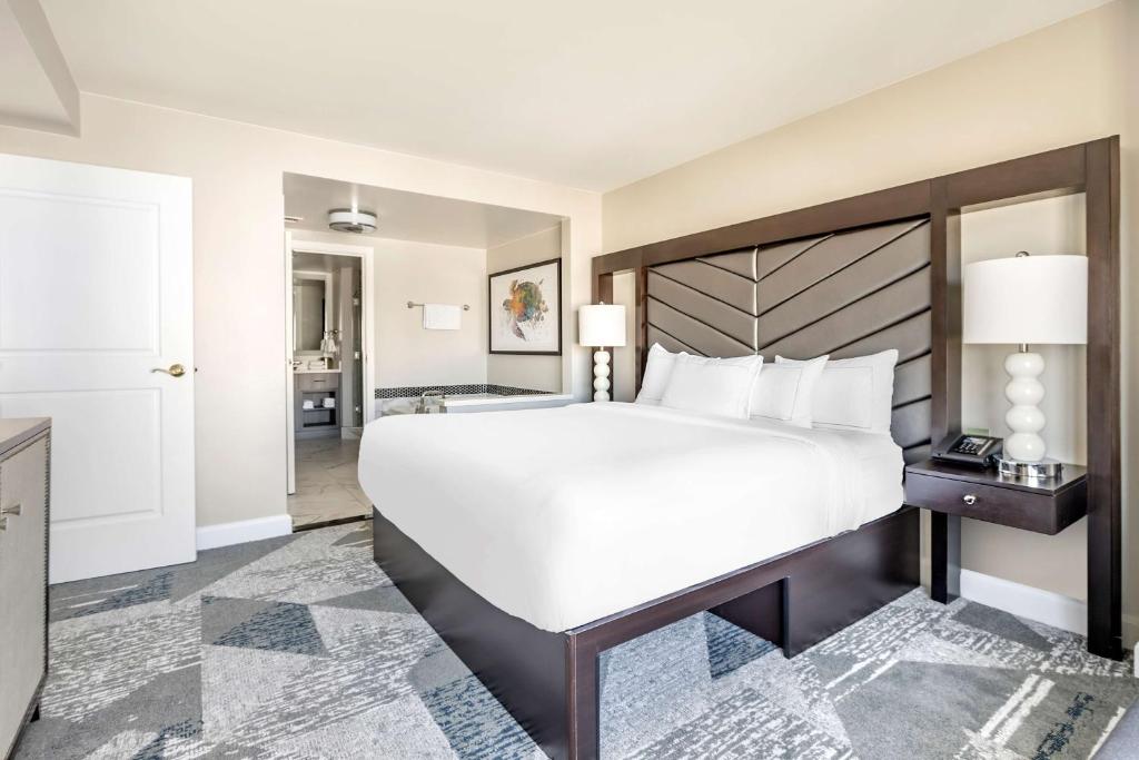 Hilton Grand Vacations Club on the Las Vegas Strip - Suite Trois Chambres Premier Avec Canapé-Lit