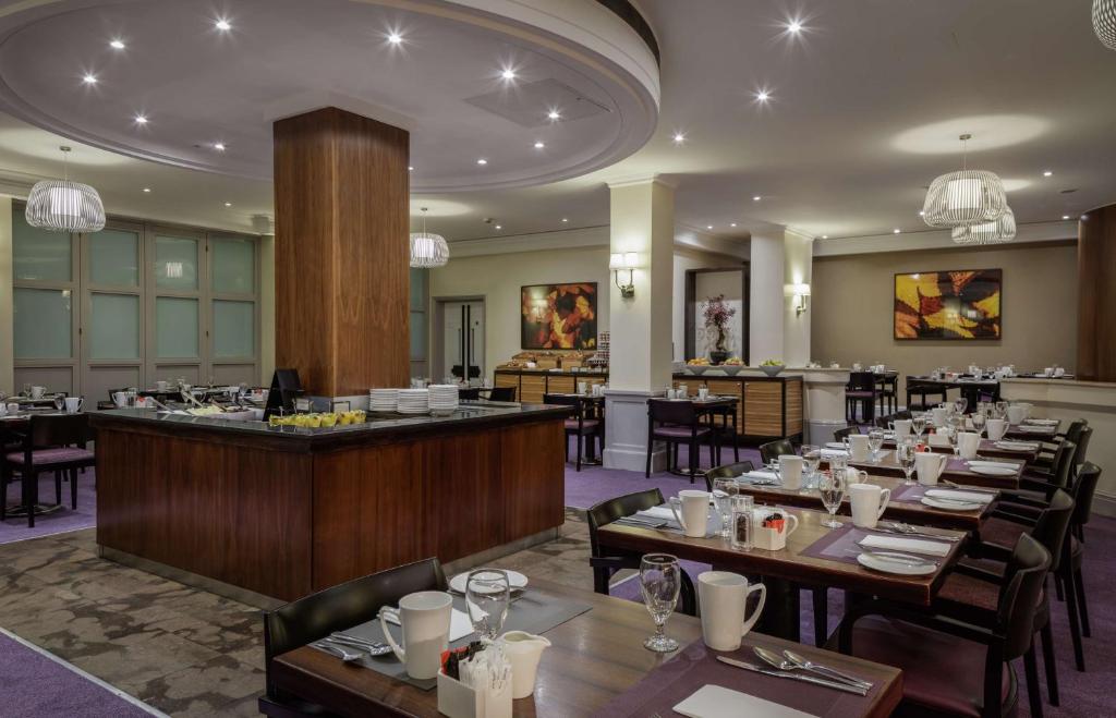 Hilton London Euston - Resim 15