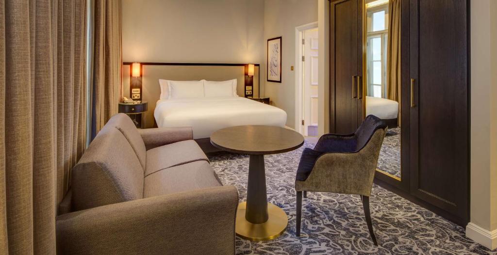 
Superior Family Room
