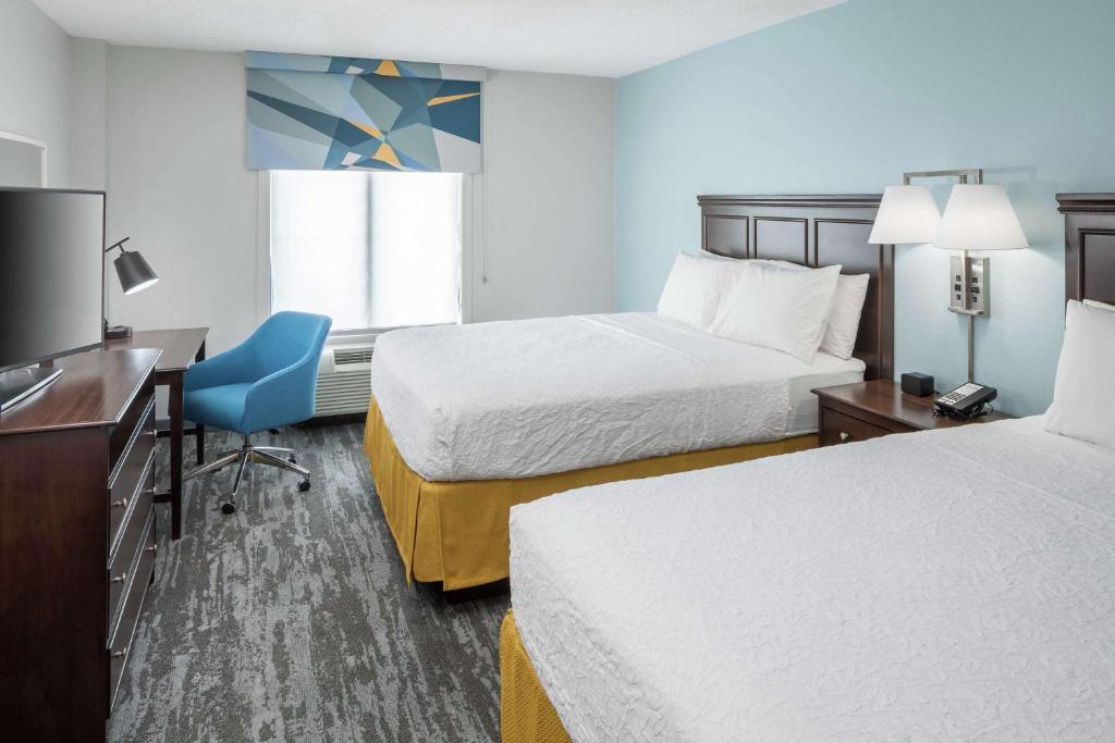 Hampton Inn & Suites Miami-Doral Dolphin Mall - Habitación Con 2 Camas Grandes - No Fumadores