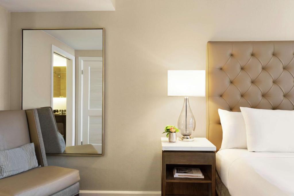 Hilton New Orleans / St. Charles Avenue - 