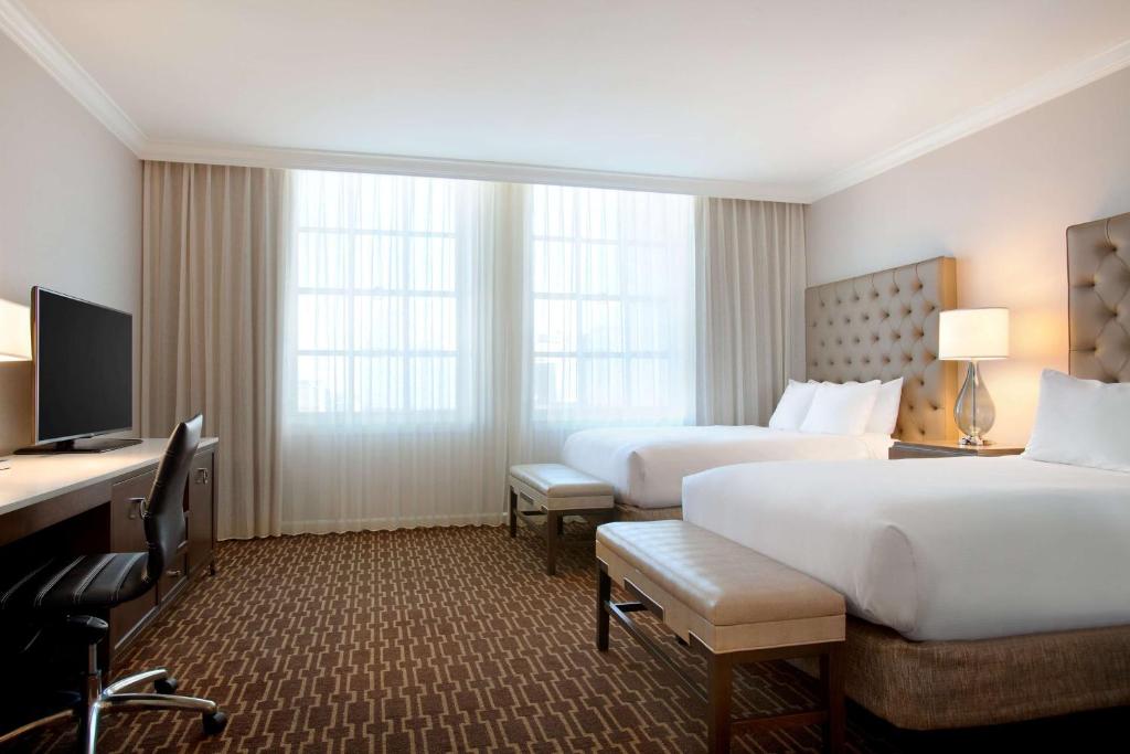 Hilton New Orleans / St. Charles Avenue - 