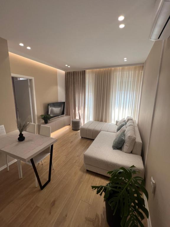 Moreas Apartment - Image 5
