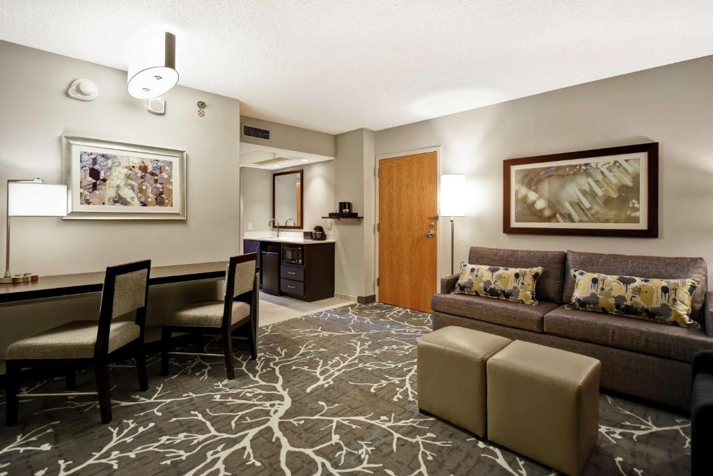 Embassy Suites by Hilton Raleigh Durham Research Triangle - Pure Wellness King Suite