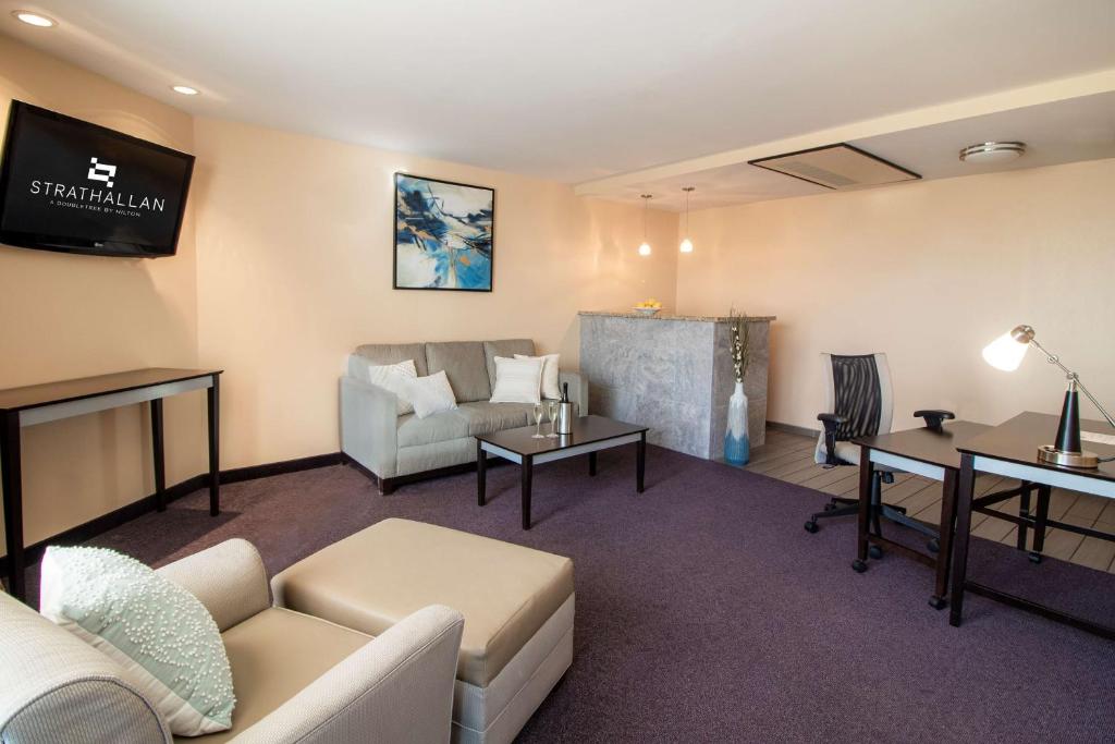 Posezení v ubytování The Strathallan - a DoubleTree by Hilton