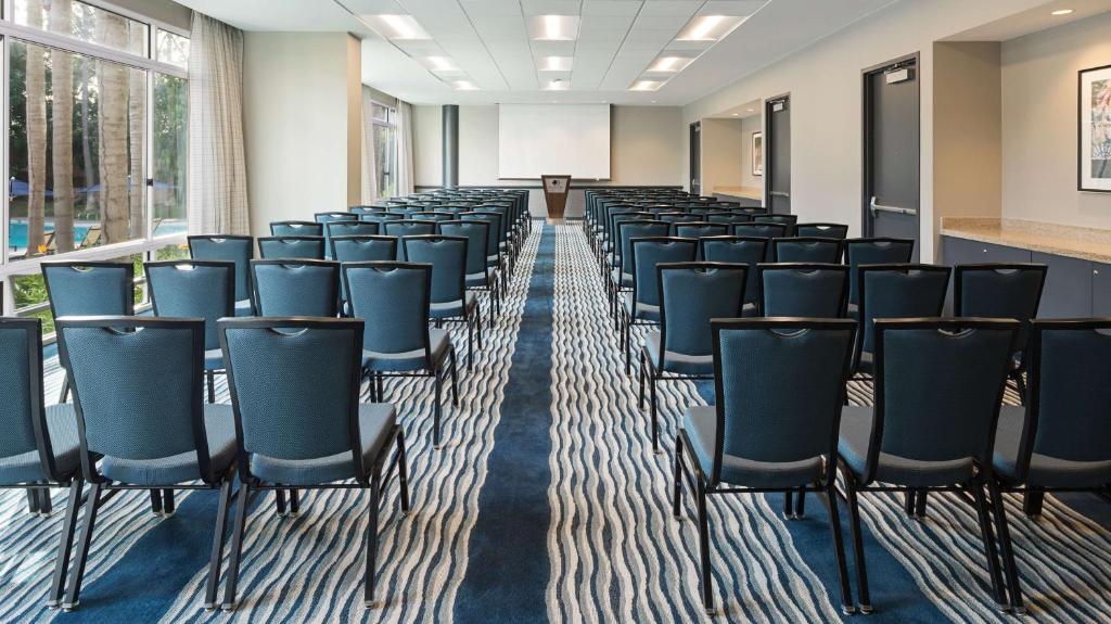 DoubleTree by Hilton San Diego Del Mar photo