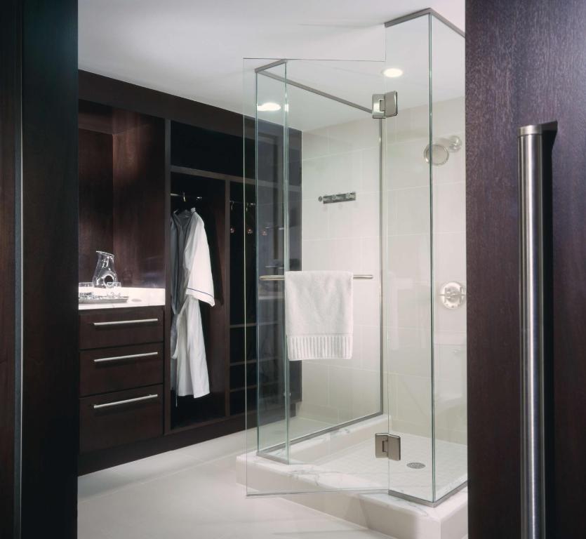 The Condado Plaza Hotel - Deluxe Queen Room