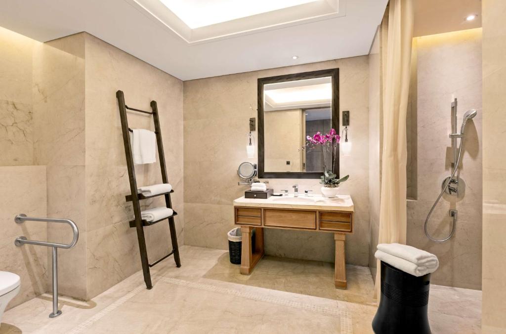 Hilton Dali Resort & Spaにあるバスルーム
