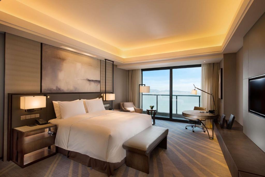 Hilton Zhoushan - Superior Sea View King Room