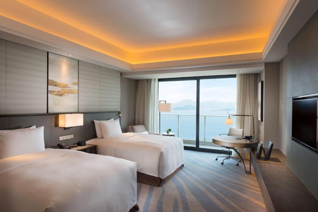 Hilton Zhoushan - Superior Sea View Twin Room