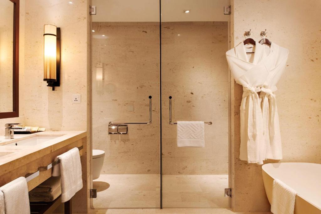 Koupelna v ubytování Hilton Kota Kinabalu