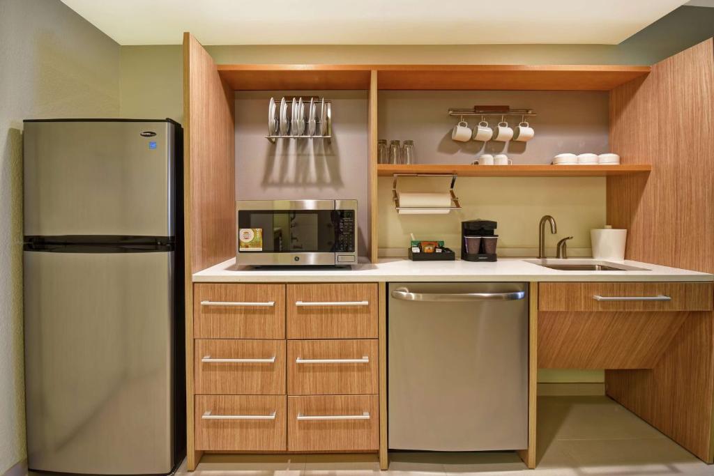 Home2 Suites By Hilton Smyrna Nashville photo