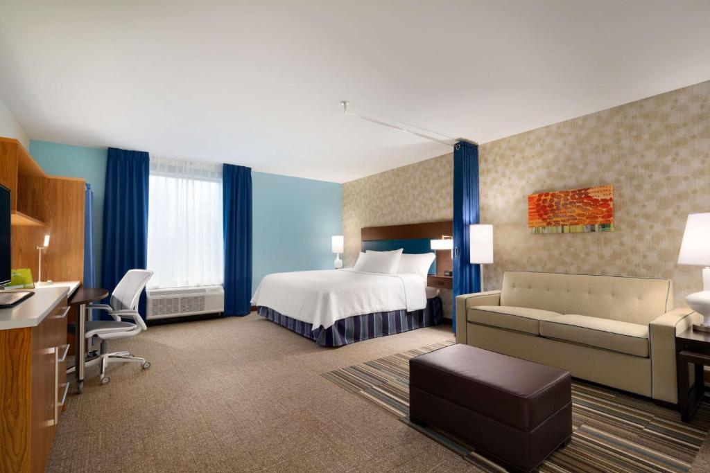 Postel nebo postele na pokoji v ubytování Home2 Suites By Hilton Joliet Plainfield