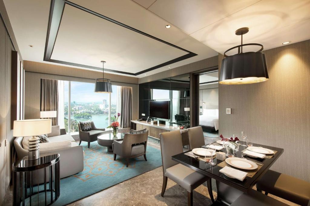 Conrad Bengaluru - Suite Exécutive D'une Chambre Avec Accès Salon