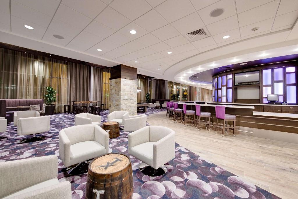 Posezení v ubytování Hampton Inn & Suites Fort Worth Downtown