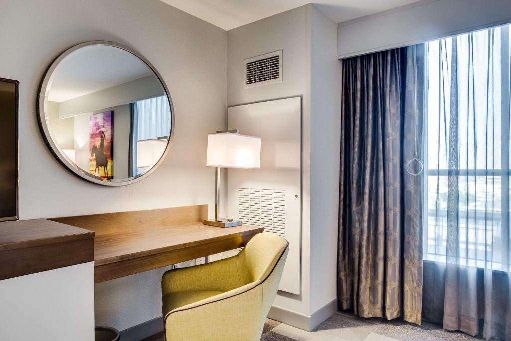 Fotografie z fotogalerie ubytování Hampton Inn & Suites Fort Worth Downtown v destinaci Fort Worth