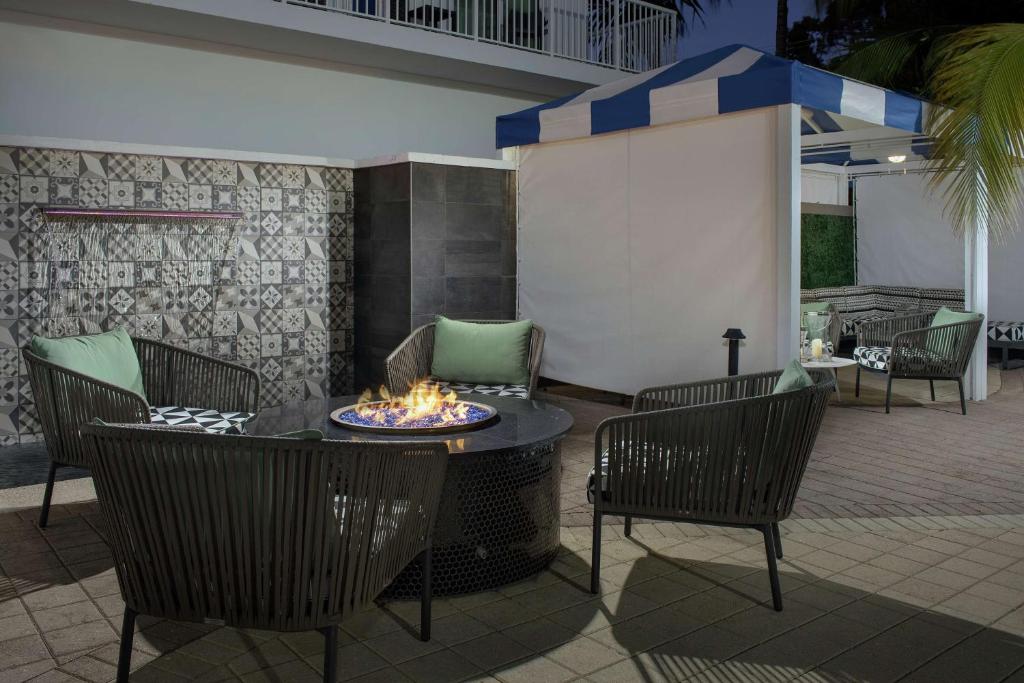 Posezení v ubytování Hilton Garden Inn Miami Brickell South