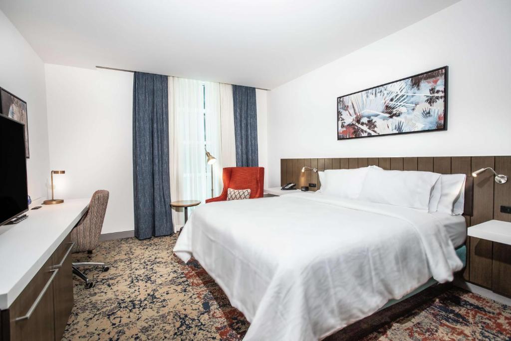 Hilton Garden Inn West Palm Beach I95 Outlets - Camera King