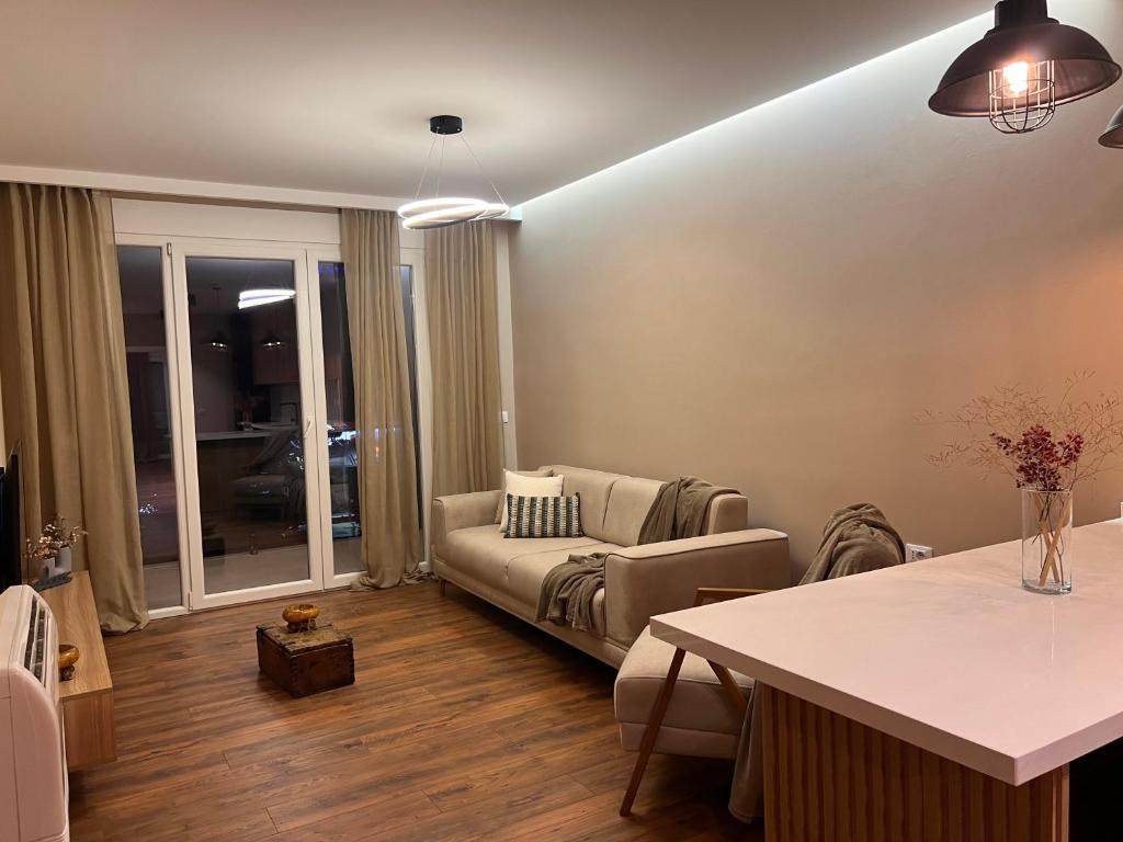 Apartament ne qender te Shkodres - Image 8