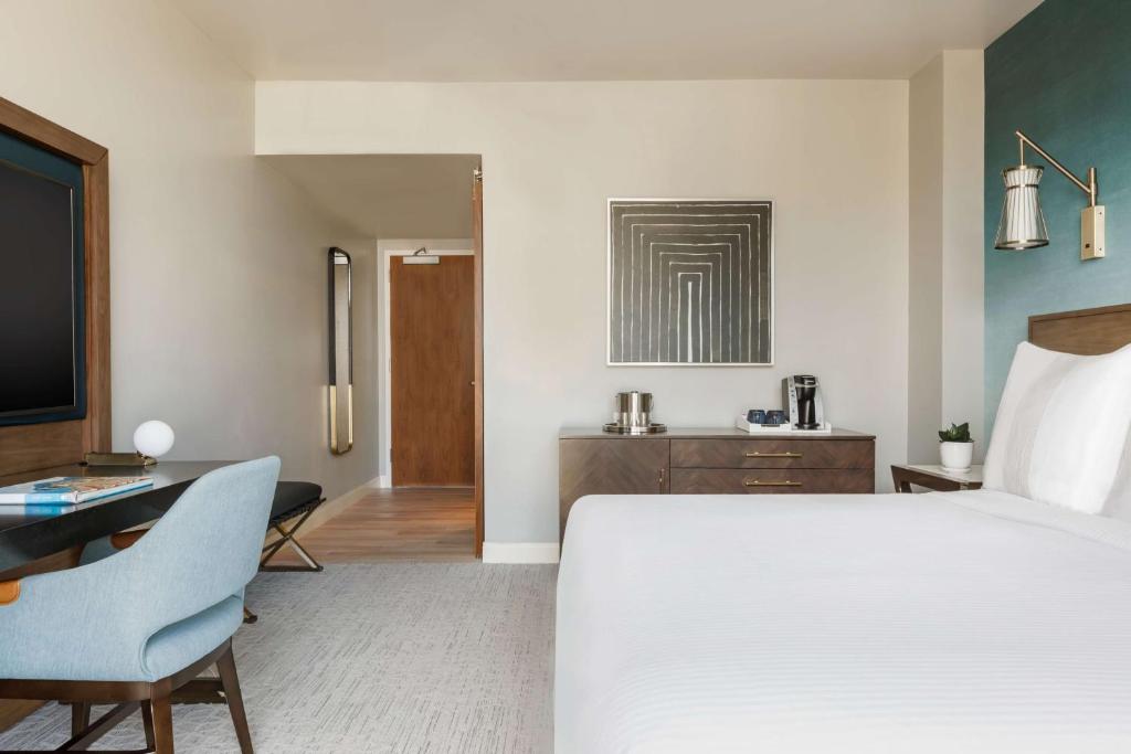 Carte Hotel San Diego Downtown, Curio Collection By Hilton - King Room Mit Blick Auf Die Stadt
