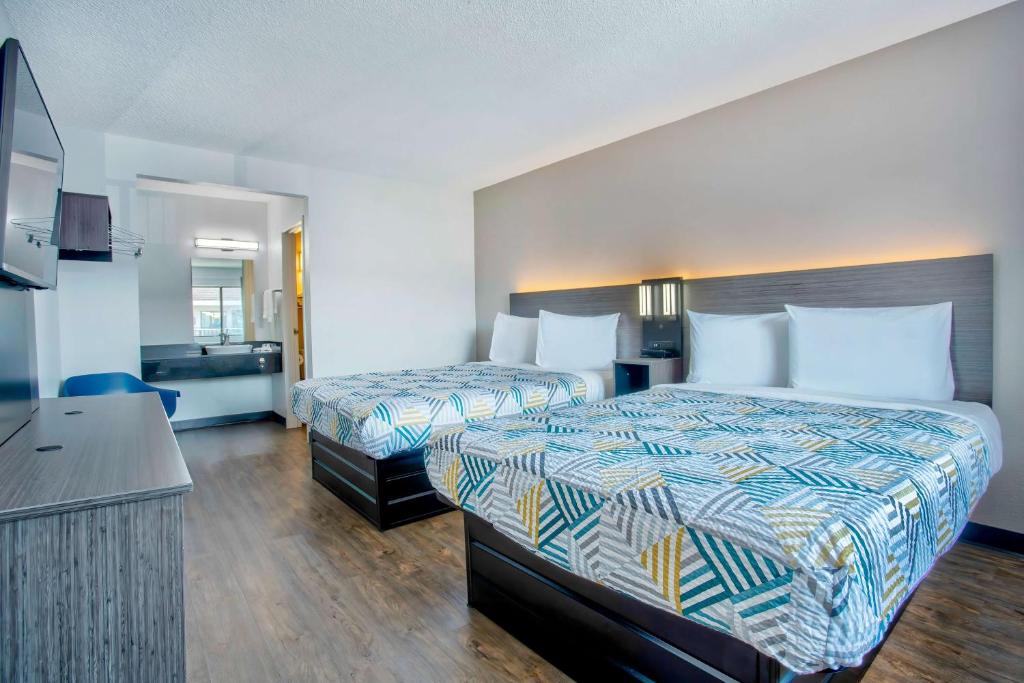 Motel 6-Salem, OR - 