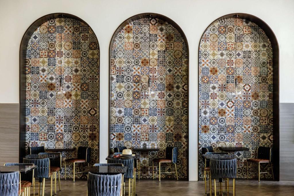 Posezení v ubytování The Cassara Carlsbad, Tapestry Collection By Hilton