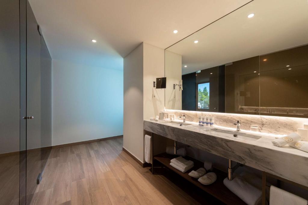 Boeira Garden Hotel Porto Gaia, Curio Collection by Hilton - Resim 3