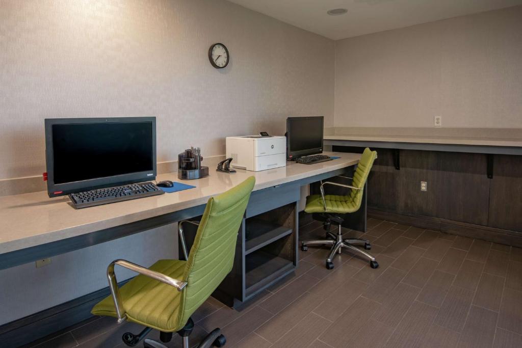 Hampton Inn Waco North photo