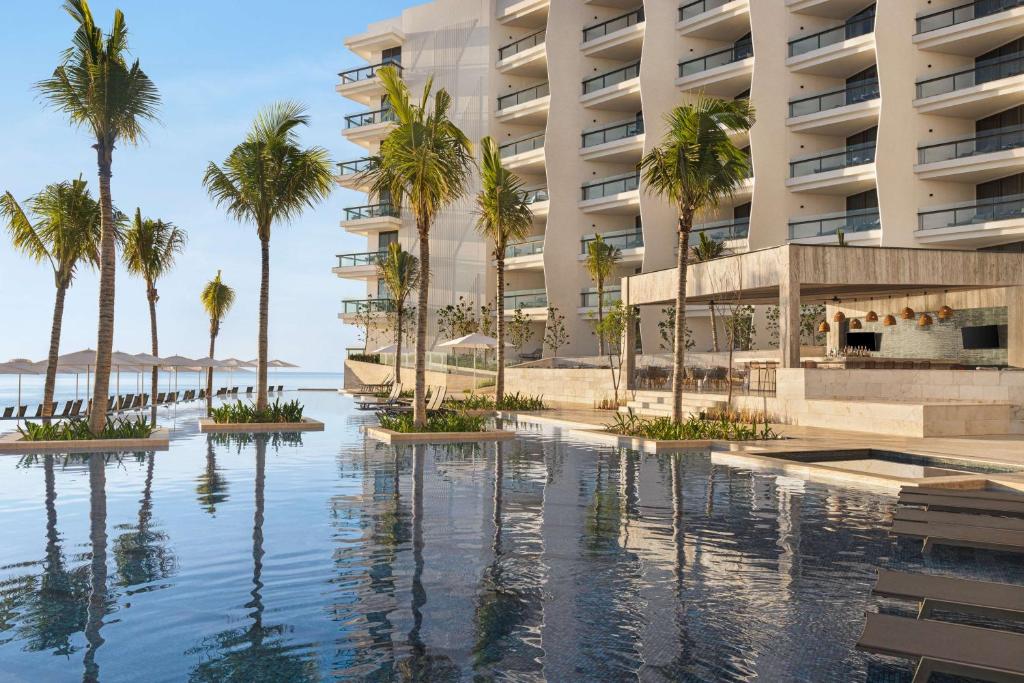 Bazén v ubytování Hilton Cancun, an All-Inclusive Resort nebo v jeho okolí