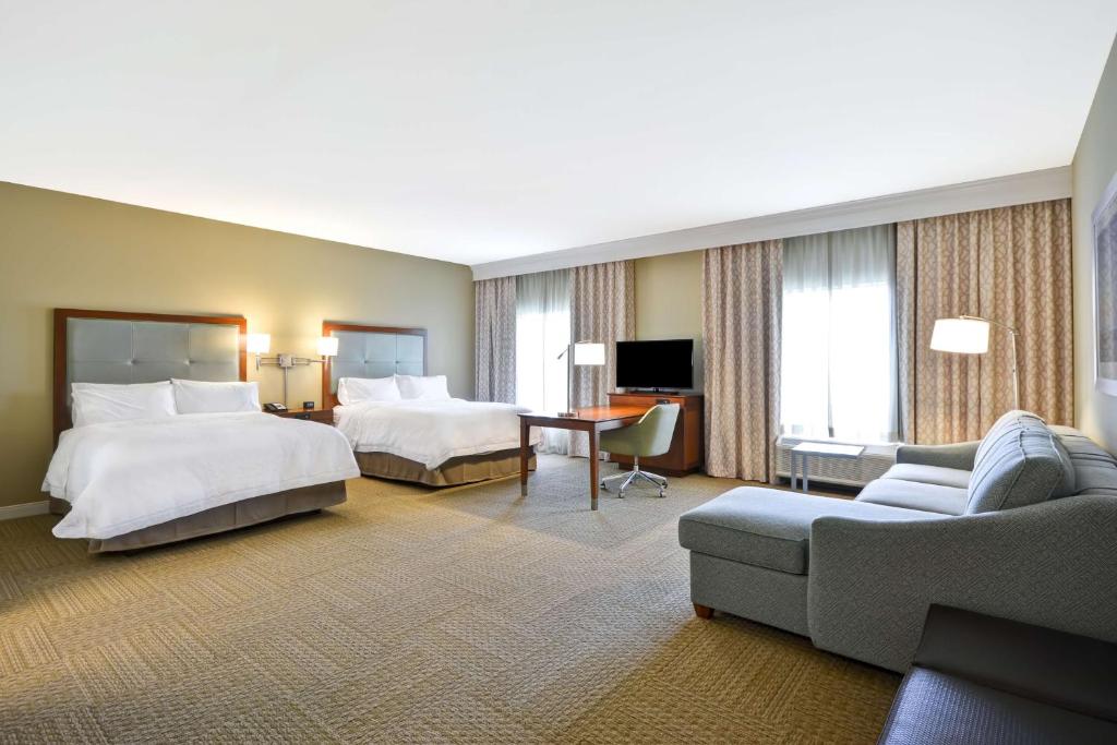 Hampton Inn & Suites Charleston Airport photo