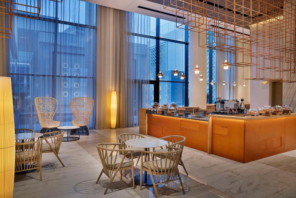Posezení v ubytování Hilton Abu Dhabi Yas Island