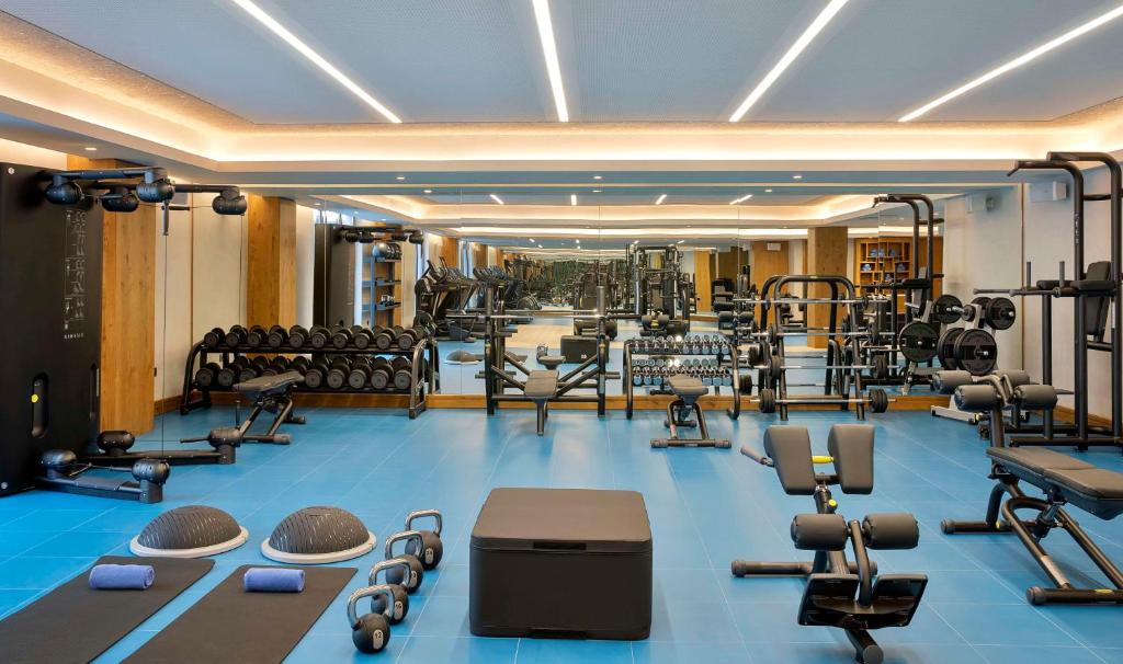 Fitness centrum a/nebo fitness zařízení v ubytování Hilton Abu Dhabi Yas Island