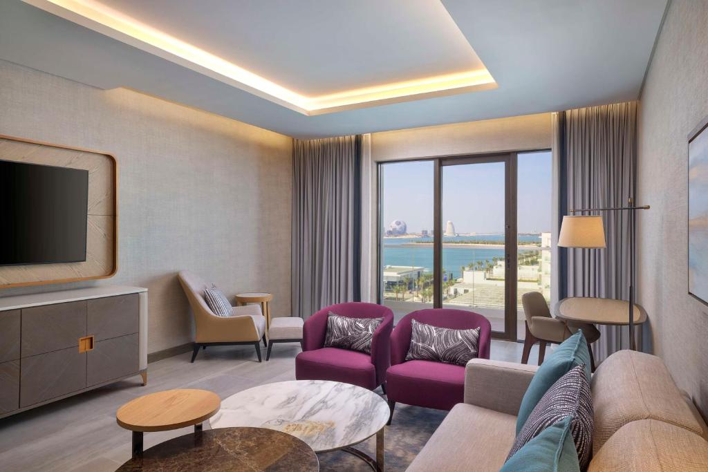 Posezení v ubytování Hilton Abu Dhabi Yas Island